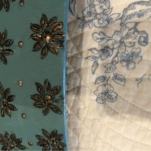 Jigsaw brand leather belt with metal flower decorative trim - size Small.